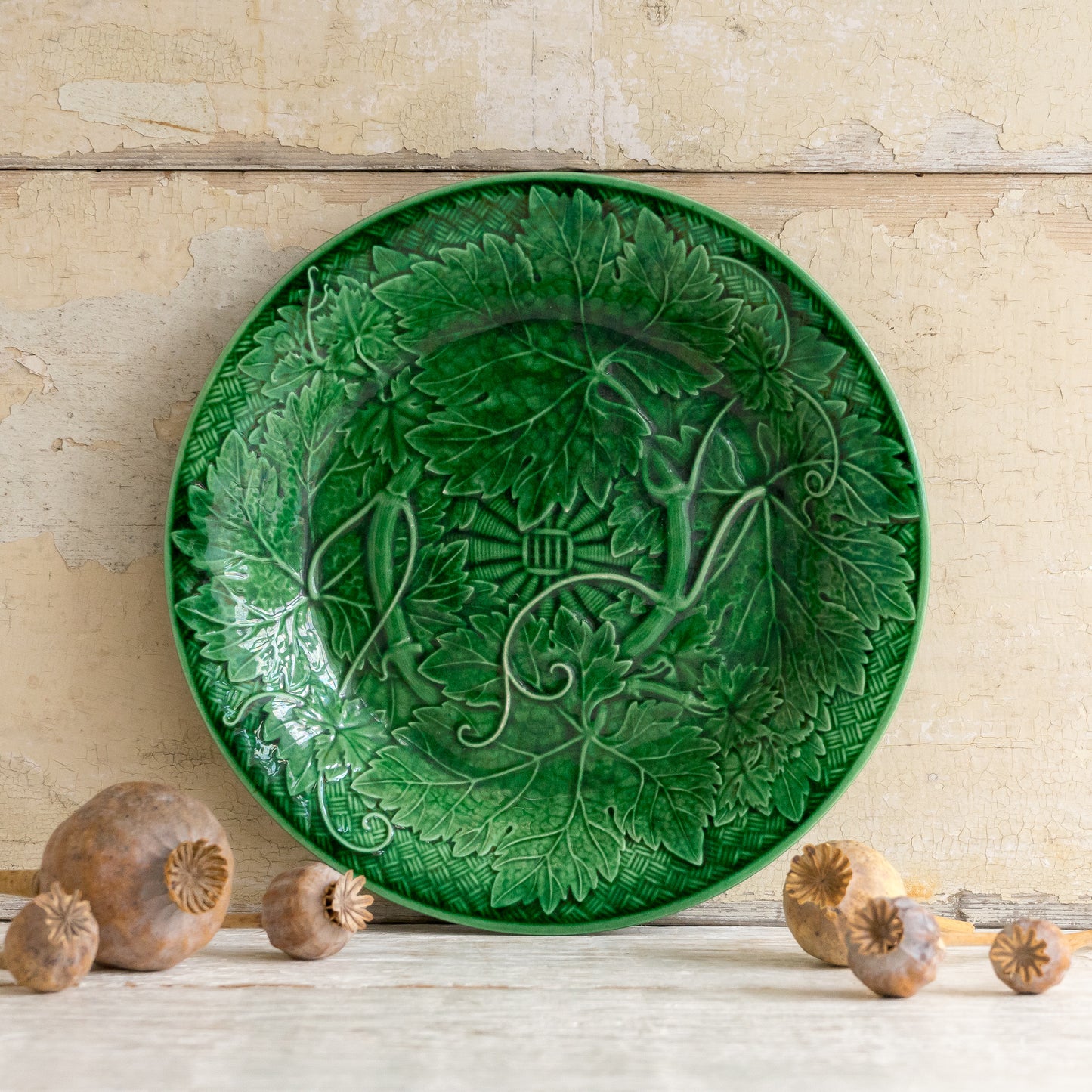 Basket Weave and Vine Pattern Green Leaf Plate
