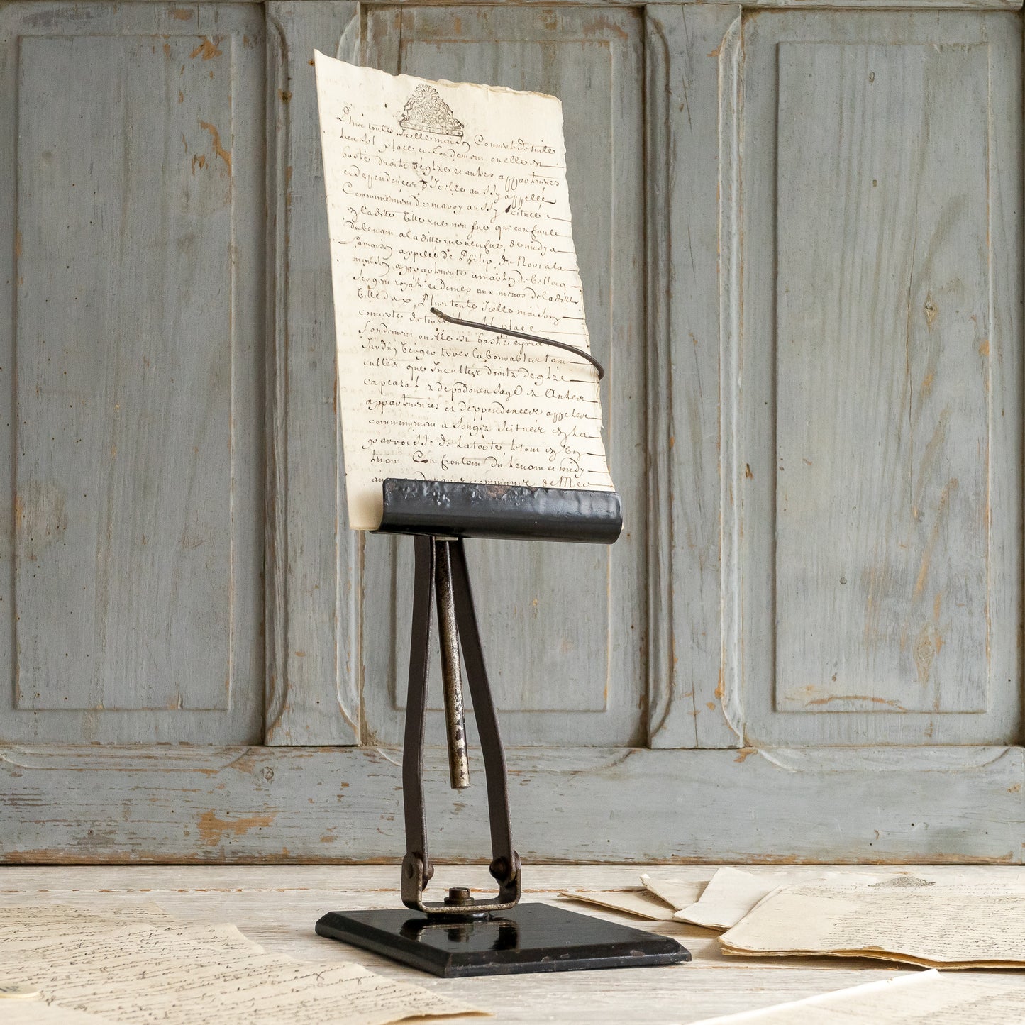 Charming Vintage Metal Book Rest Stand