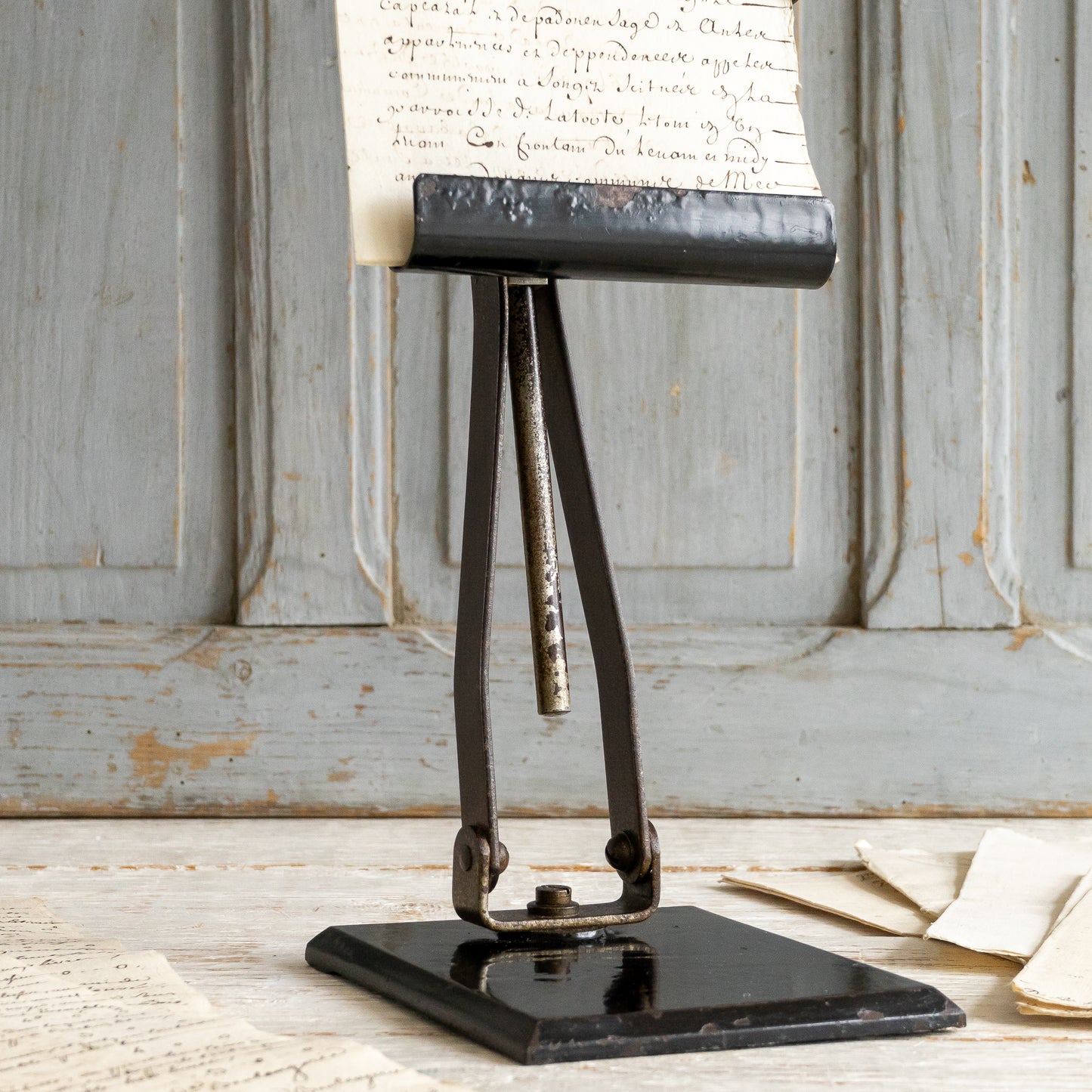 Charming Vintage Metal Book Rest Stand