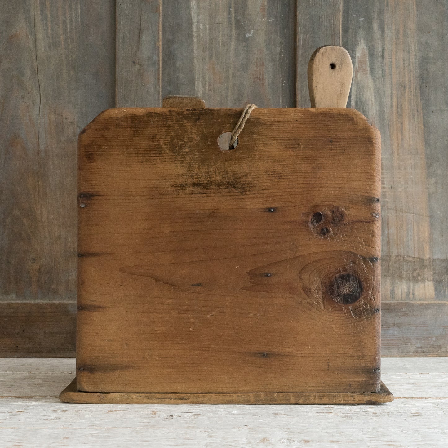 Fabulous Rustic Pine Box
