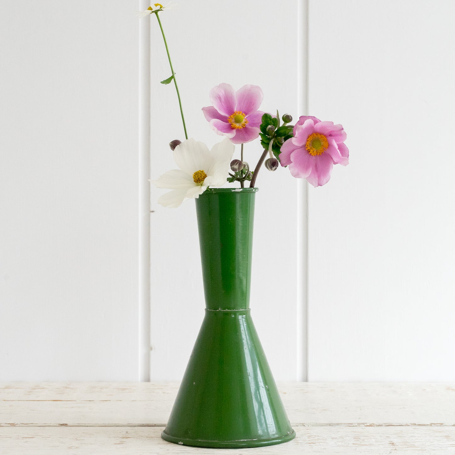 VINTAGE GREEN FLORAL HORTICULTURAL VASE