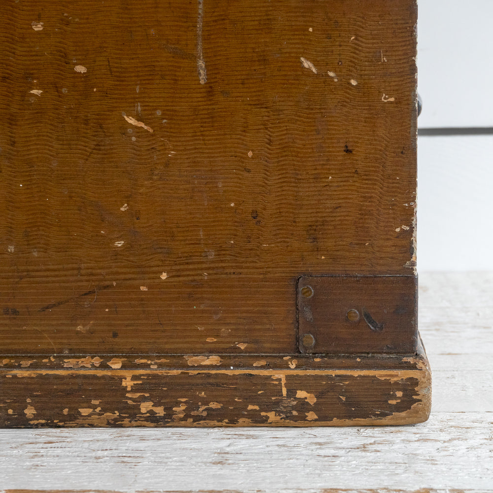
            
                Load image into Gallery viewer, RUSTIC GRAIN PAINTED PINE TRUNK
            
        