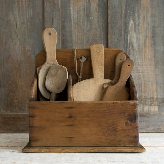 Fabulous Rustic Pine Box