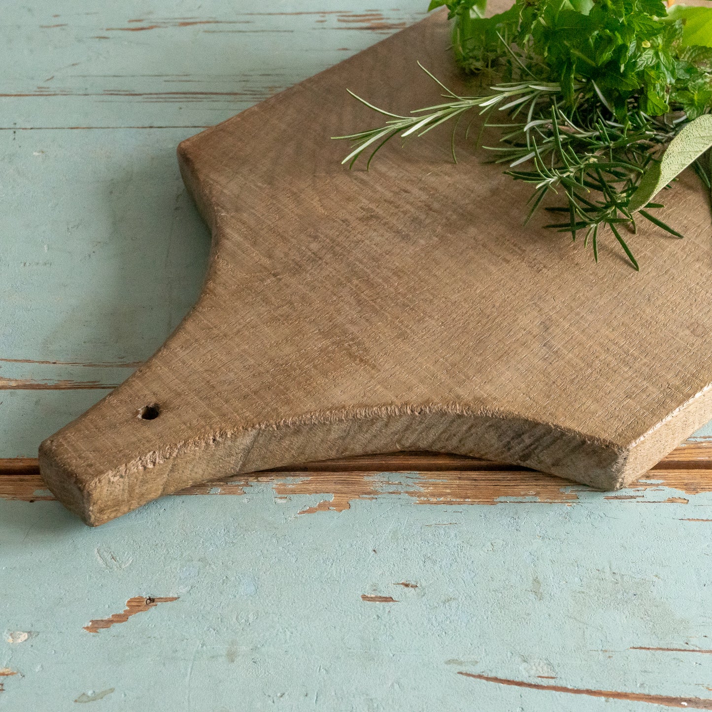 RUSTIC FRENCH CHOPPING BOARD