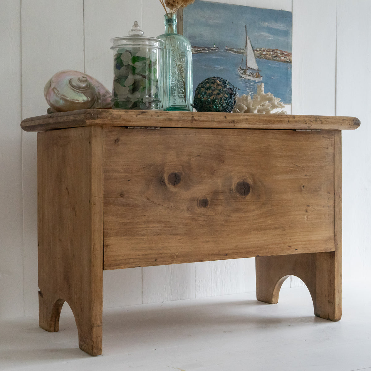 Rustic Pine Bench Box