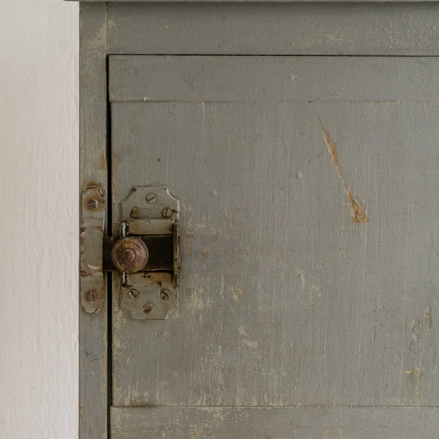 RUSTIC WOODEN FRENCH LETTER BOX