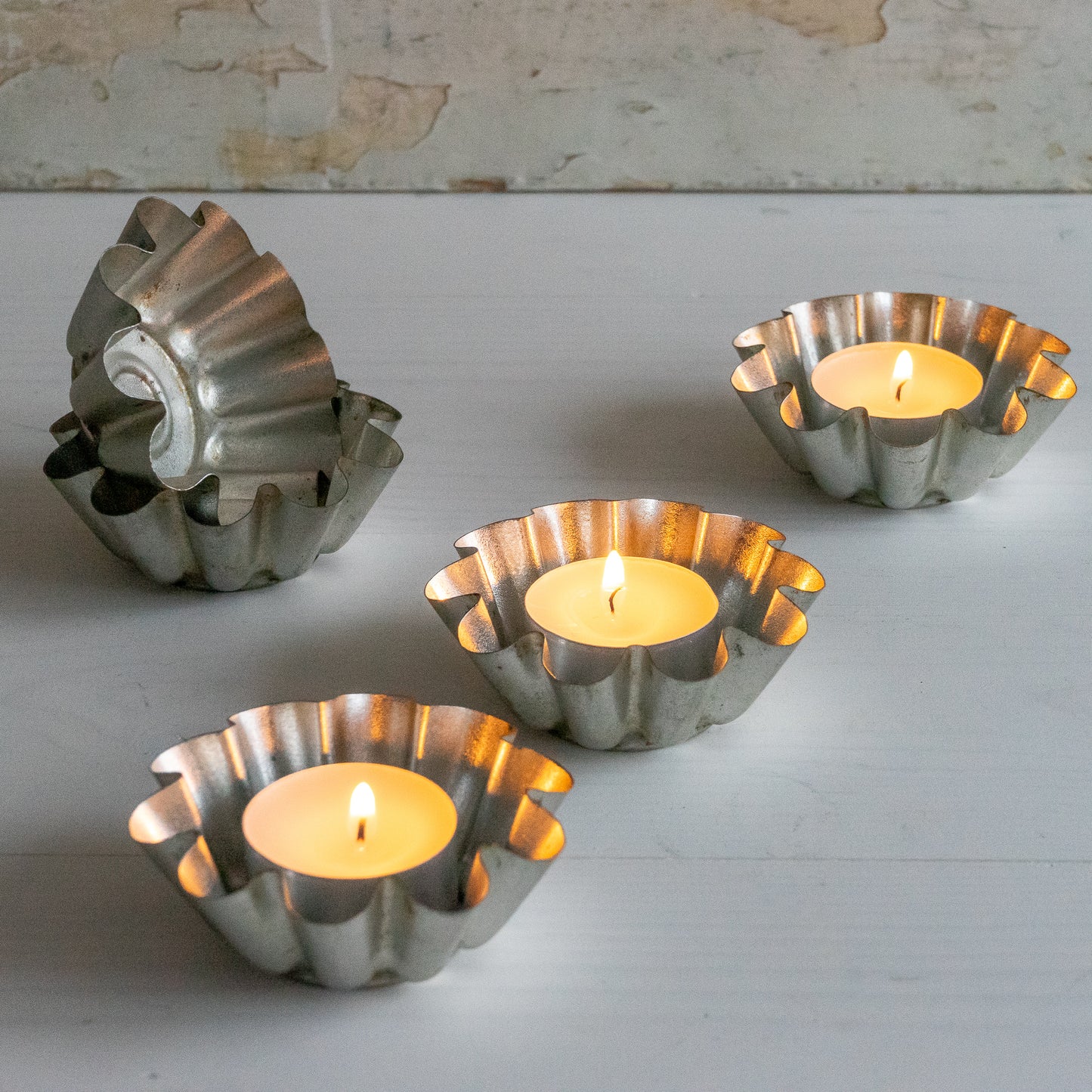 Set of 5 Vintage Fluted Patisserie Tins