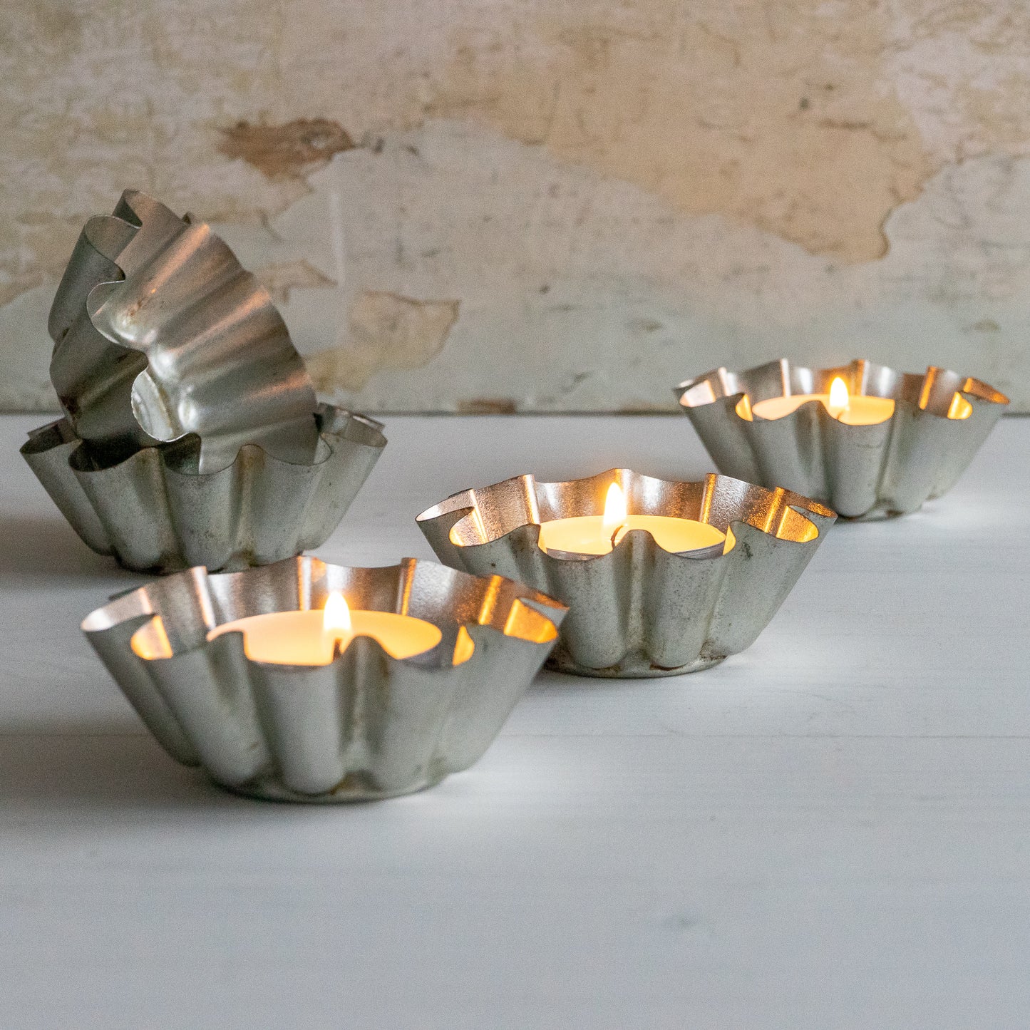 Set of 5 Vintage Fluted Patisserie Tins