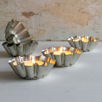 Set of 5 Vintage Fluted Patisserie Tins