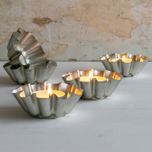 Set of 5 Vintage Fluted Patisserie Tins