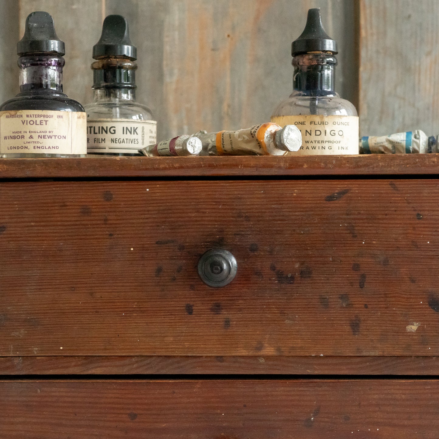 Sweet Little Set of Drawers