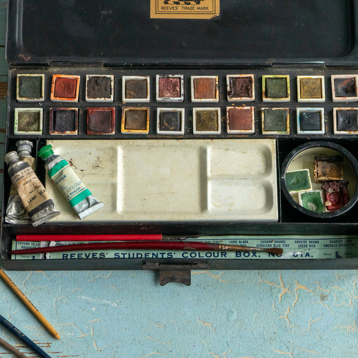 Vintage Reeves Paint Tin and Contents