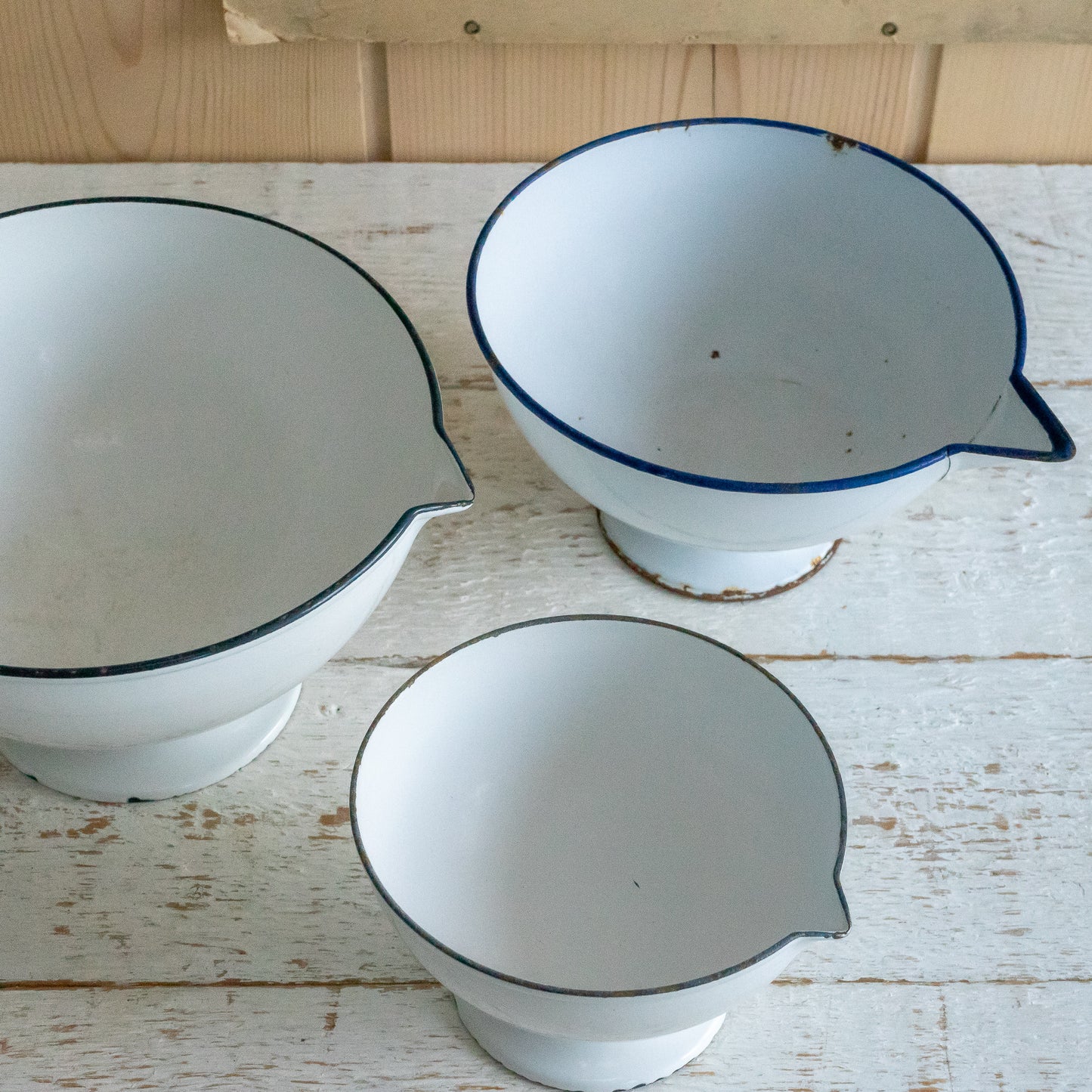 Vintage Enamel Bowl with Lip