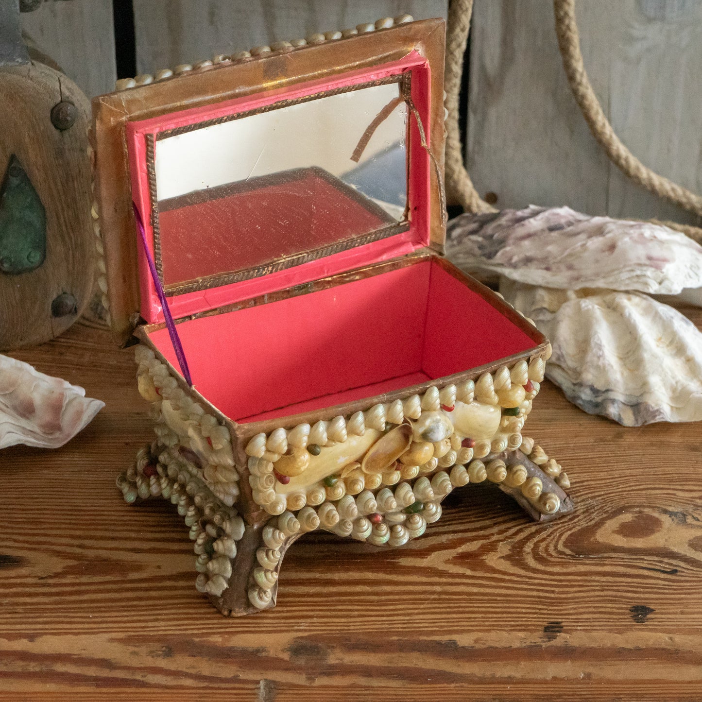 Vintage Shell Covered Souvenir Jewellery Box