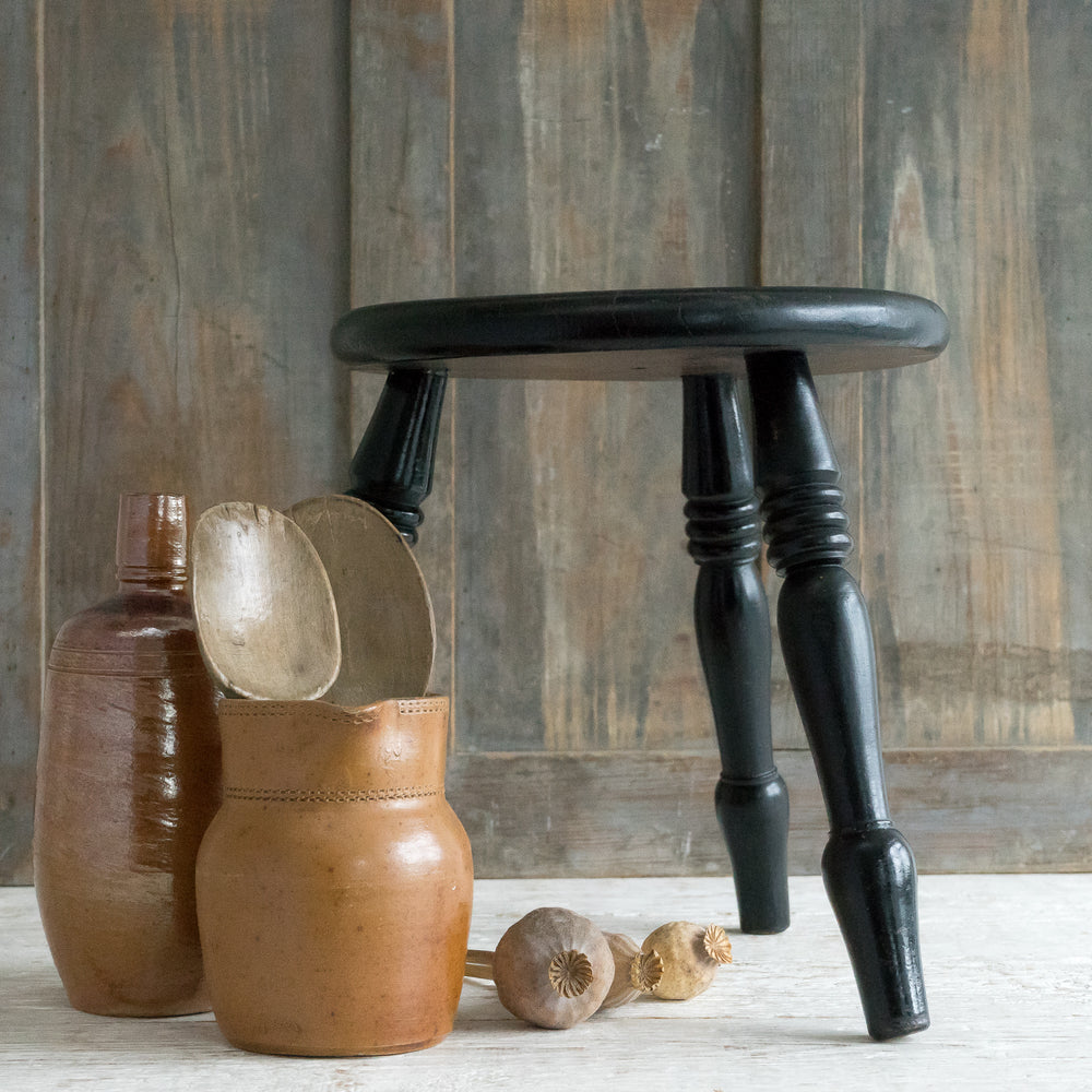 
            
                Load image into Gallery viewer, PAINTED VINTAGE MILKING STOOL
            
        