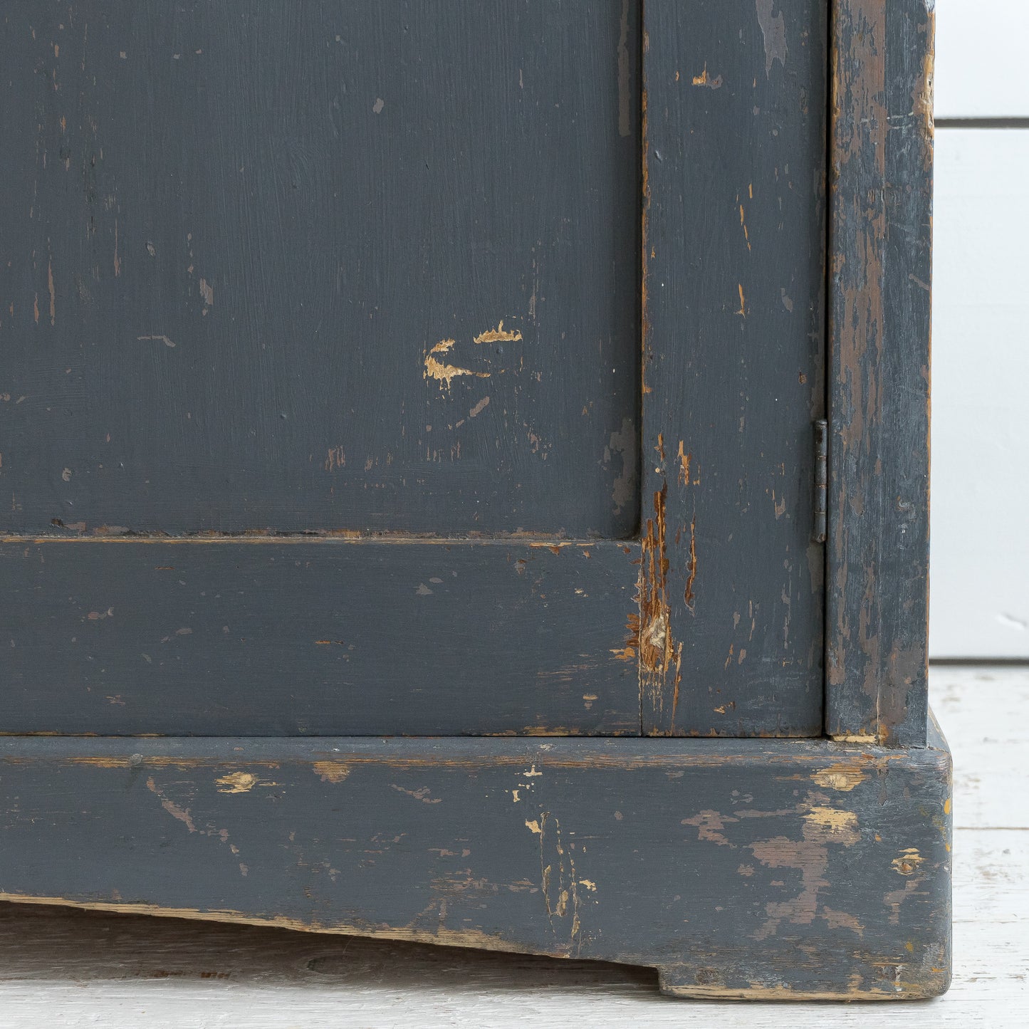 TIMEWORN PAINTED CUPBOARD