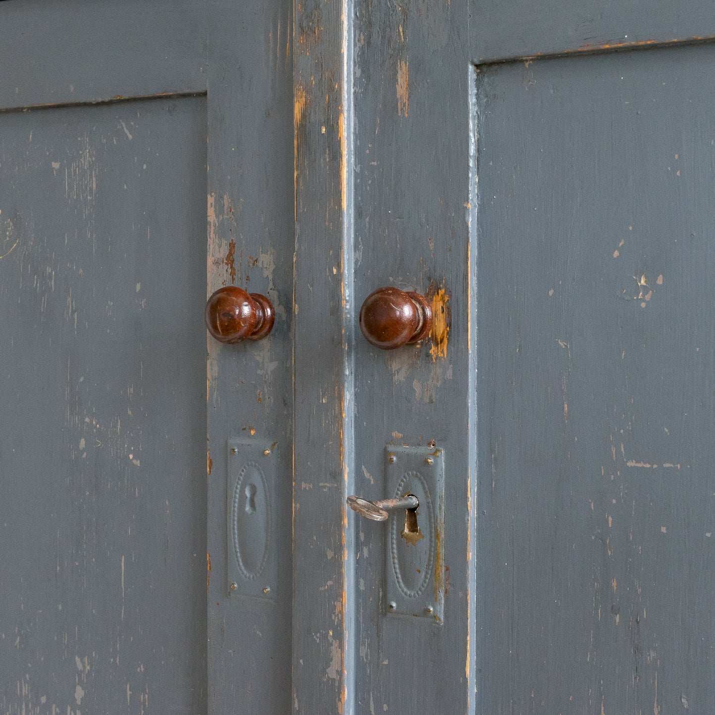 TIMEWORN PAINTED CUPBOARD